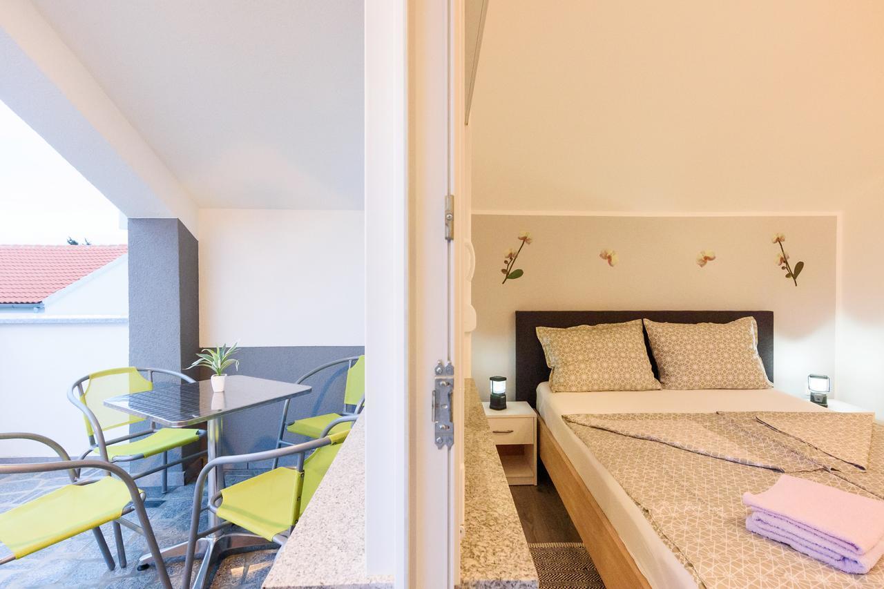 Apartmani Orhideja Gornji Karin Bagian luar foto