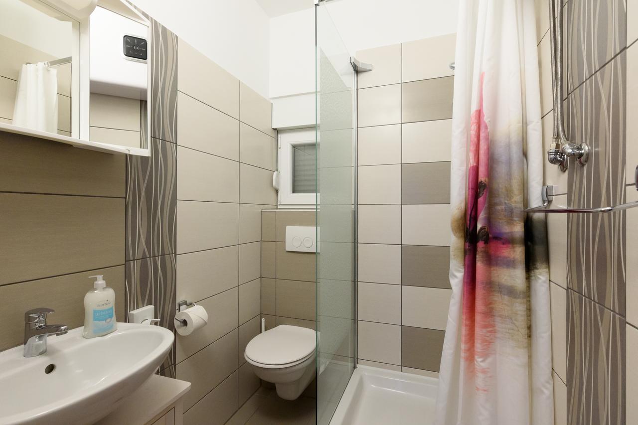 Apartmani Orhideja Gornji Karin Bagian luar foto